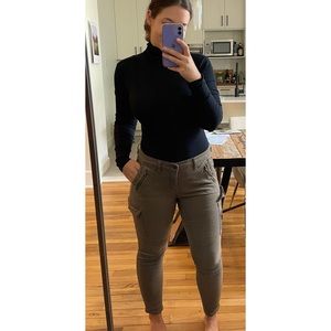 DYNAMITE CARGO KAKI LOW CUT PANTS WITH POCKETS